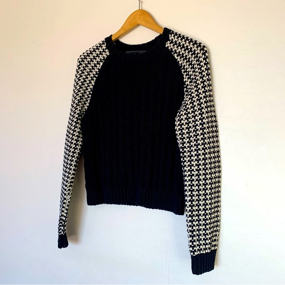 MISS WU by Jason Wu Sweater.Size:Small. Excellent condition. Excellent quality - Picture 2 of 8